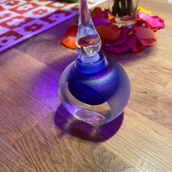 🎲🎸VINTAGE COBALT BLUE PERFUME BOTTLE🎸🎲 - Picture 5 of 10